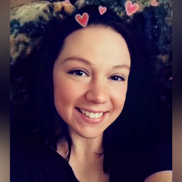 Meet your Posher, Lindsay - Picture 1 of 1